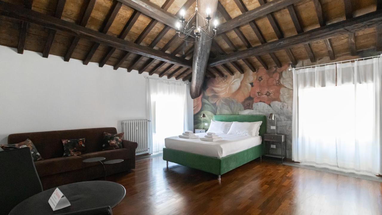 Italianway - Barberini Elegantia Apartments Roma Εξωτερικό φωτογραφία